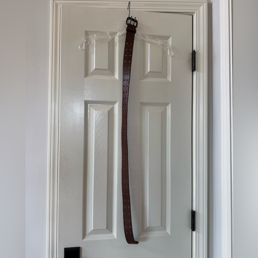 Aeropostale Distressed Brown Leather Belt